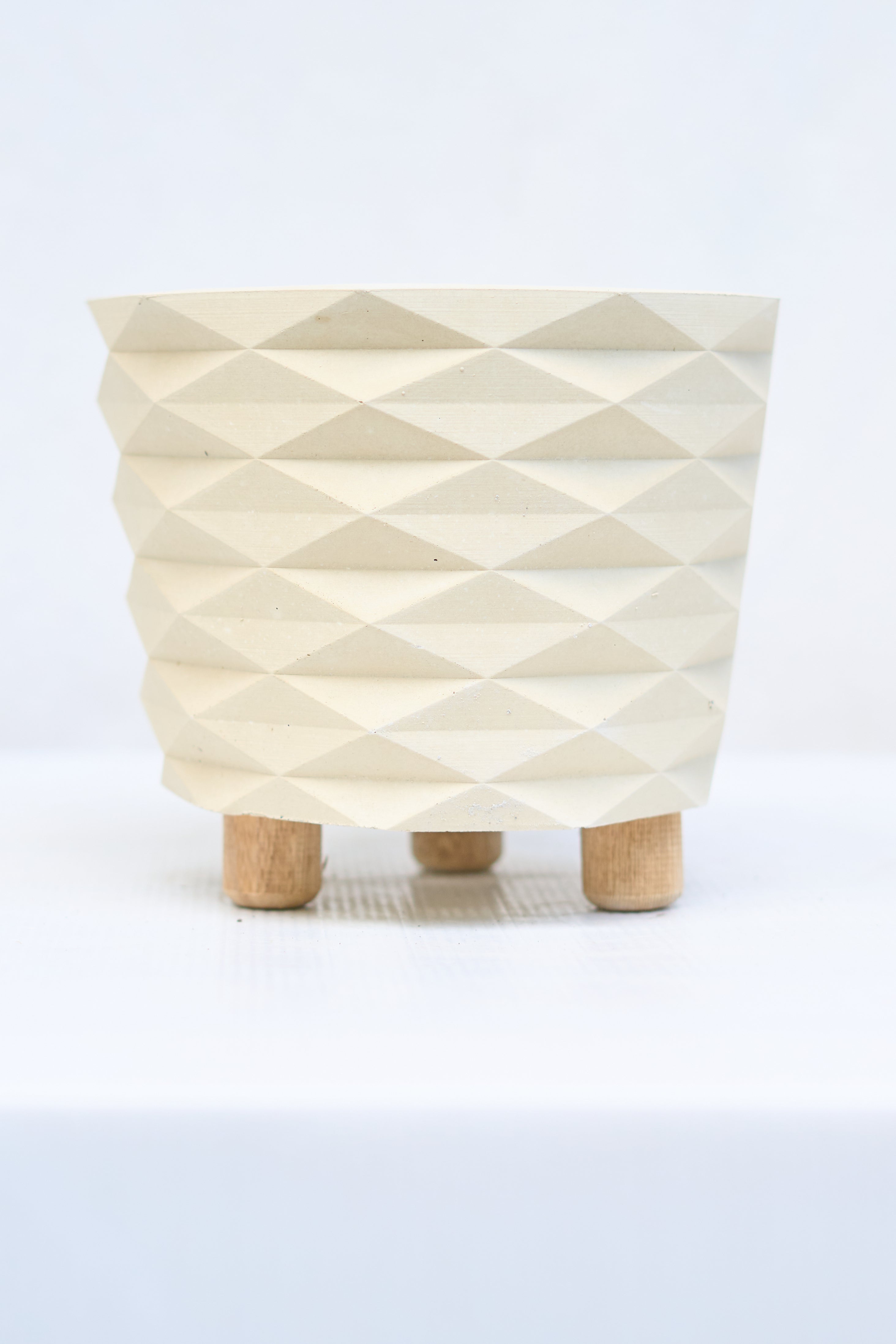 Matero Prisma con Patas 14cm de diámetro